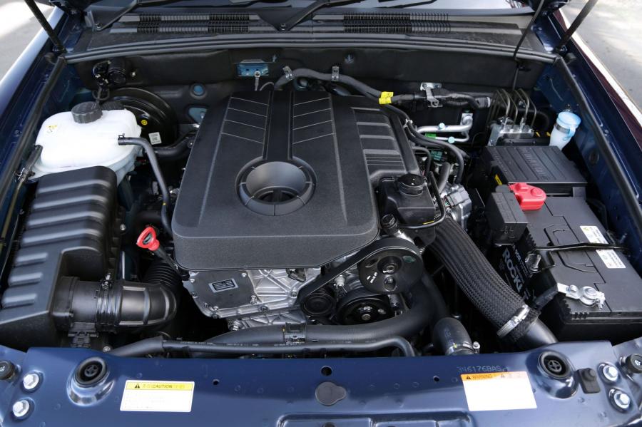  SsangYong Rexton W 2015 года  (UK) (фото 8 из 13)